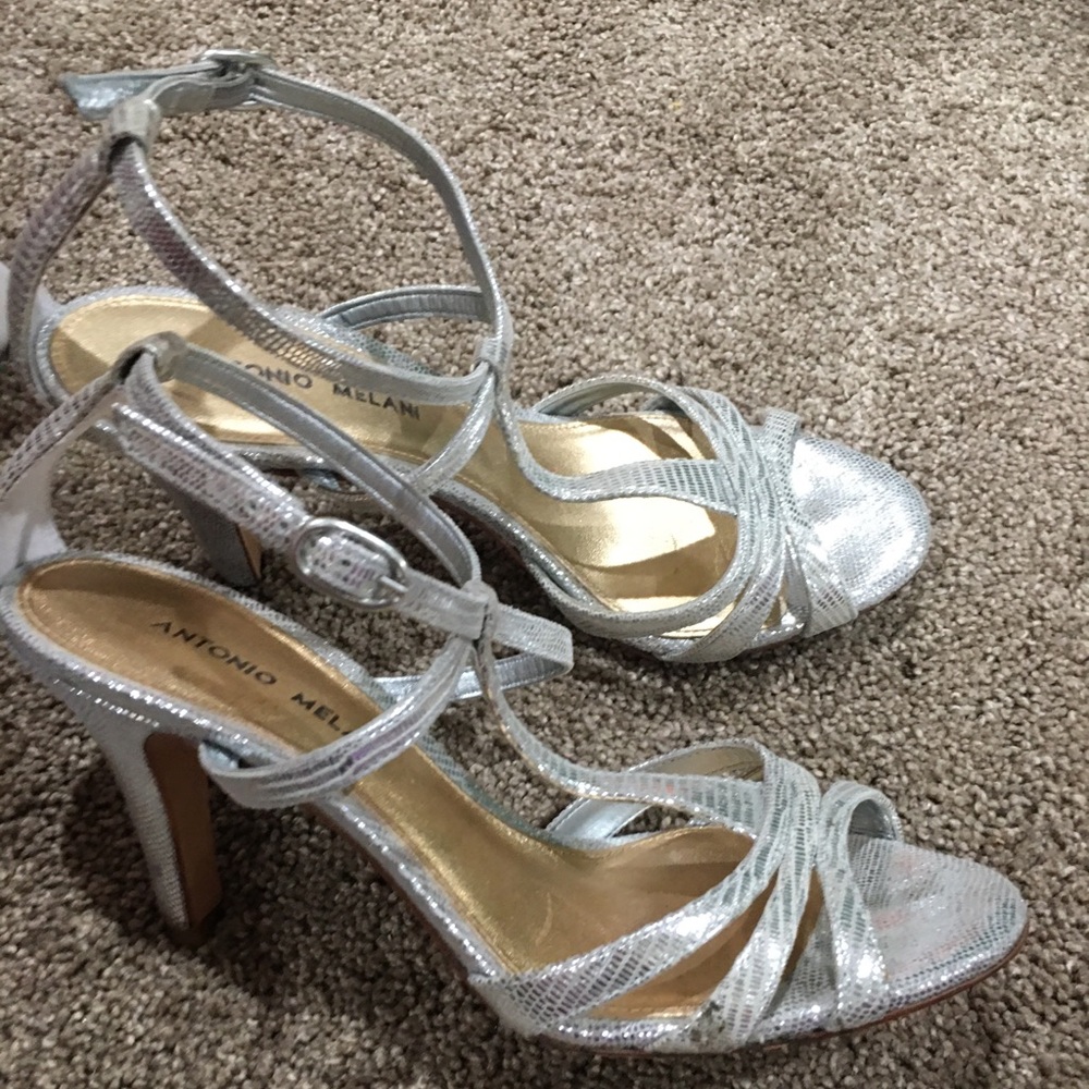Antonio Melani Silver formal sandals heels bin b9 binb 9b